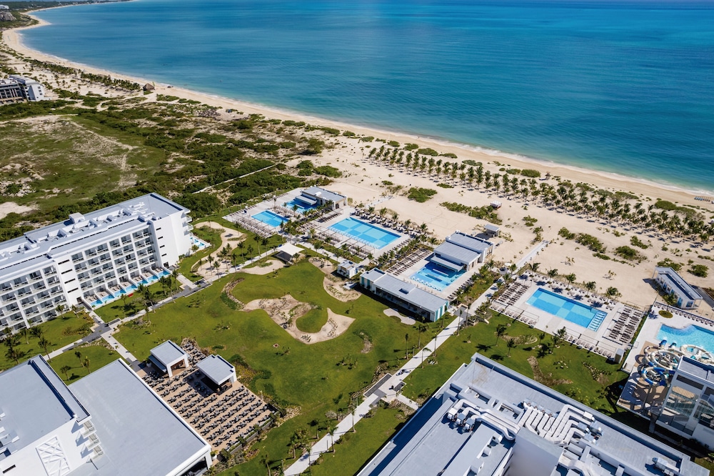 Hotel Riu Latino - Adults Only - All Inclusive — Beach in Playa Mujeres, Quintana Roo