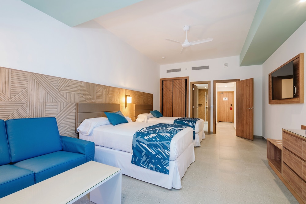 Hotel Riu Latino - Adults Only - All Inclusive — Hotel rooms in Playa Mujeres, Quintana Roo