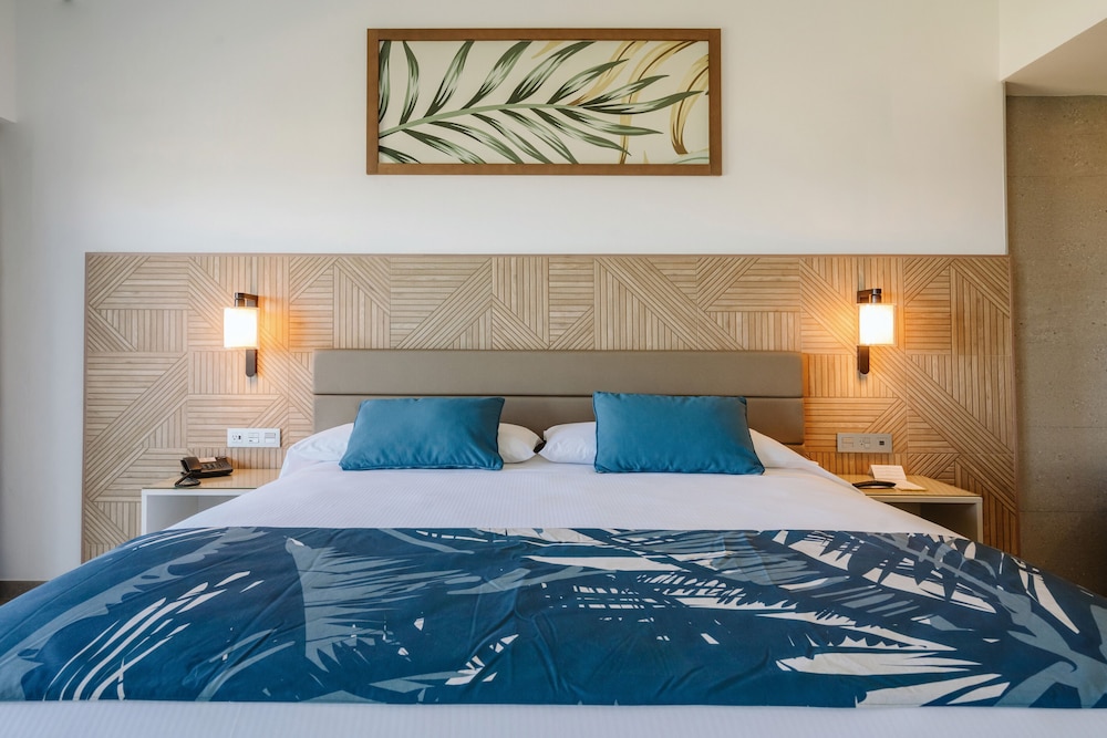 Hotel Riu Latino - Adults Only - All Inclusive — Hotel rooms in Playa Mujeres, Quintana Roo