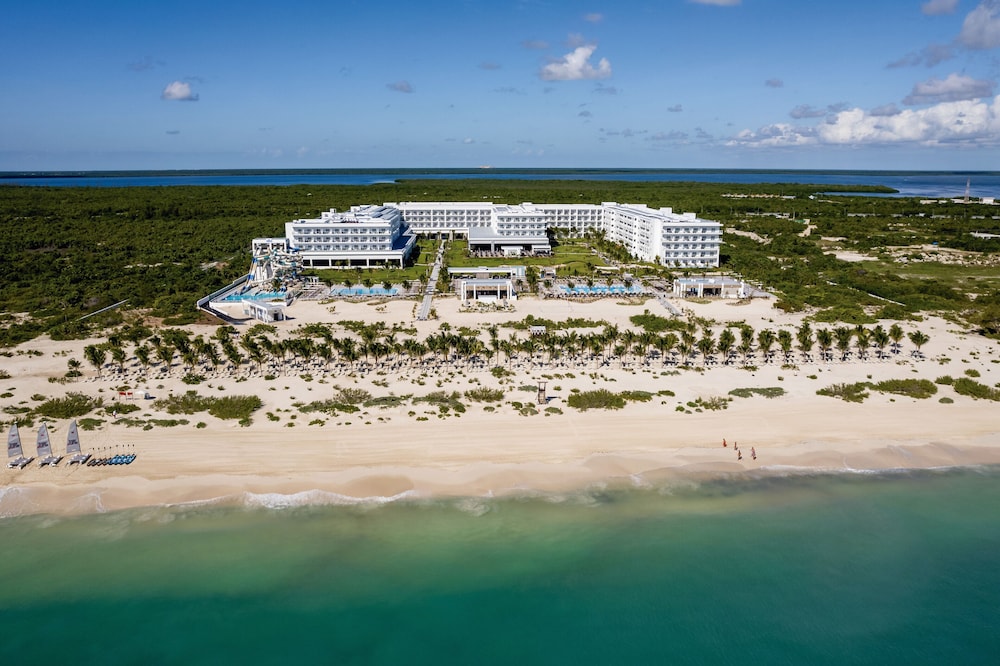 Hotel Riu Latino - Adults Only - All Inclusive — Beach in Playa Mujeres, Quintana Roo