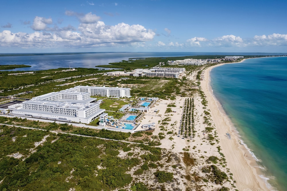 Hotel Riu Latino - Adults Only - All Inclusive — Beach in Playa Mujeres, Quintana Roo