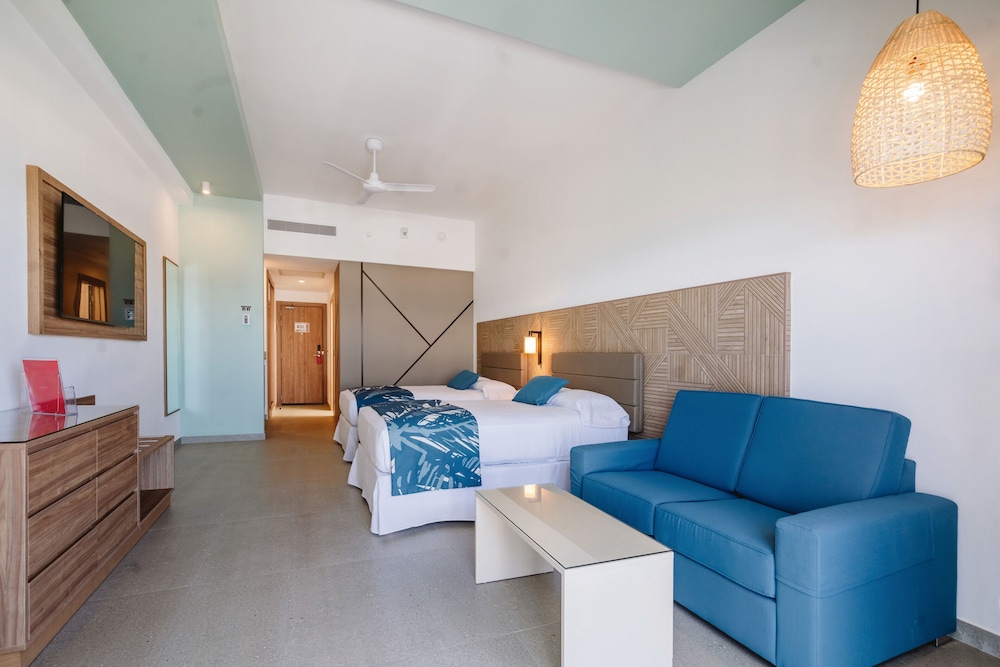 Hotel Riu Latino - Adults Only - All Inclusive — Hotel rooms in Playa Mujeres, Quintana Roo