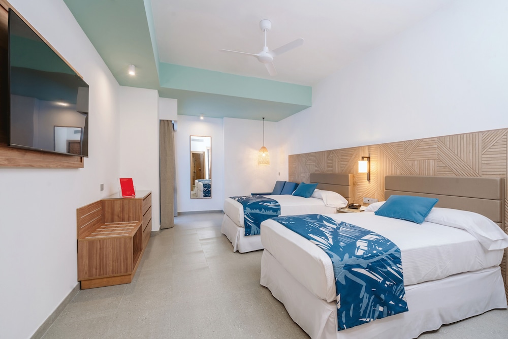 Hotel Riu Latino - Adults Only - All Inclusive — Hotel rooms in Playa Mujeres, Quintana Roo
