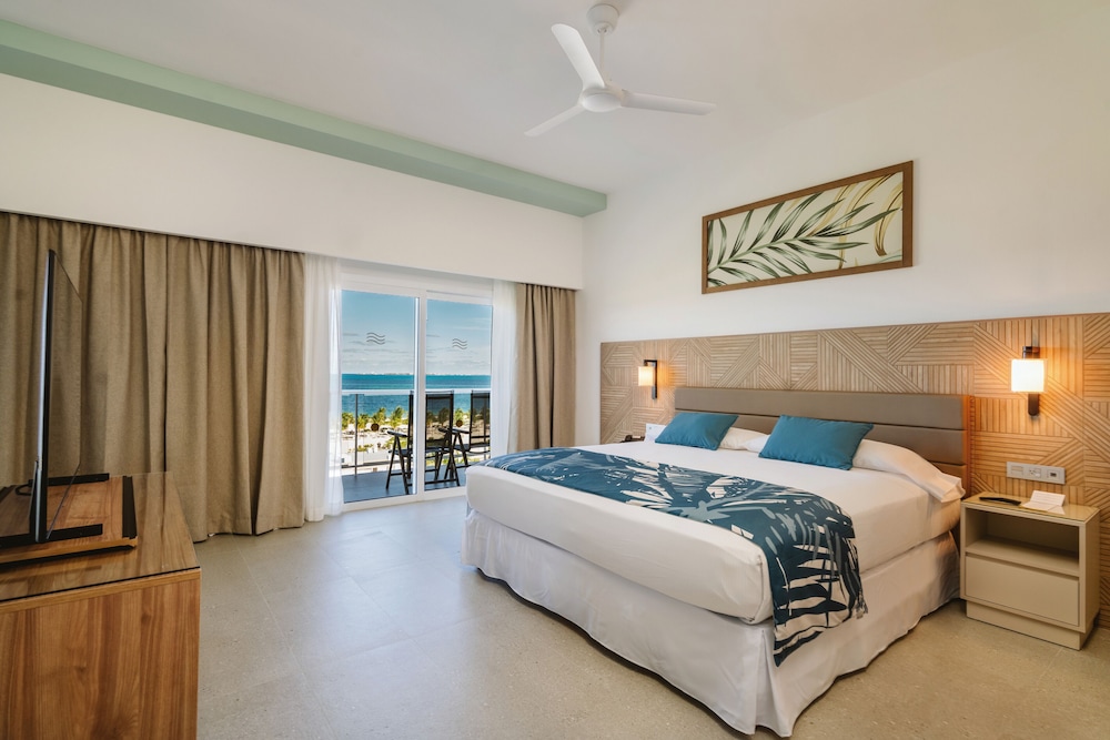 Hotel Riu Latino - Adults Only - All Inclusive — Hotel rooms in Playa Mujeres, Quintana Roo