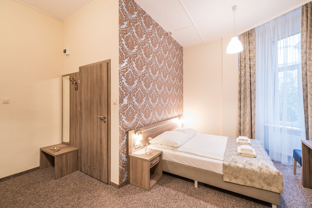 Lothus Hotel — Hotel rooms in Wroclaw, Lower Silesia