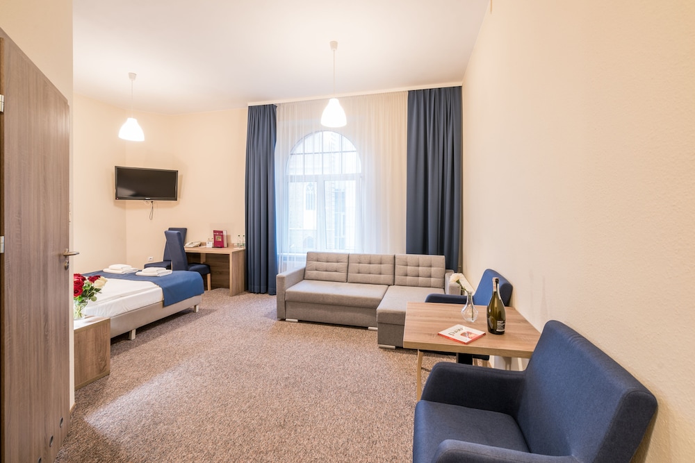 Lothus Hotel — Hotel rooms in Wroclaw, Lower Silesia