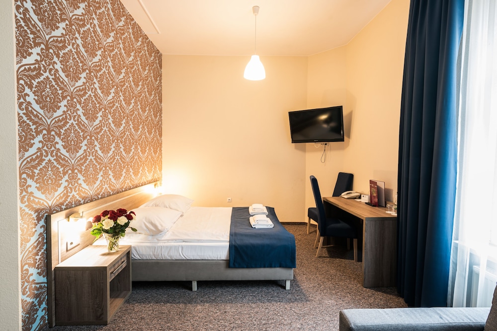 Lothus Hotel — Hotel rooms in Wroclaw, Lower Silesia