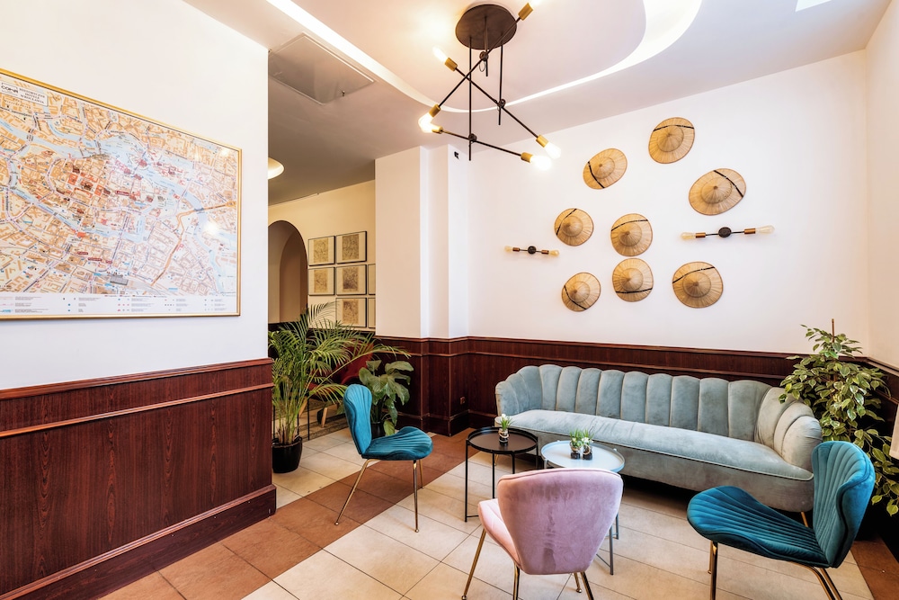 Lothus Hotel — Hotel building in Wroclaw, Lower Silesia