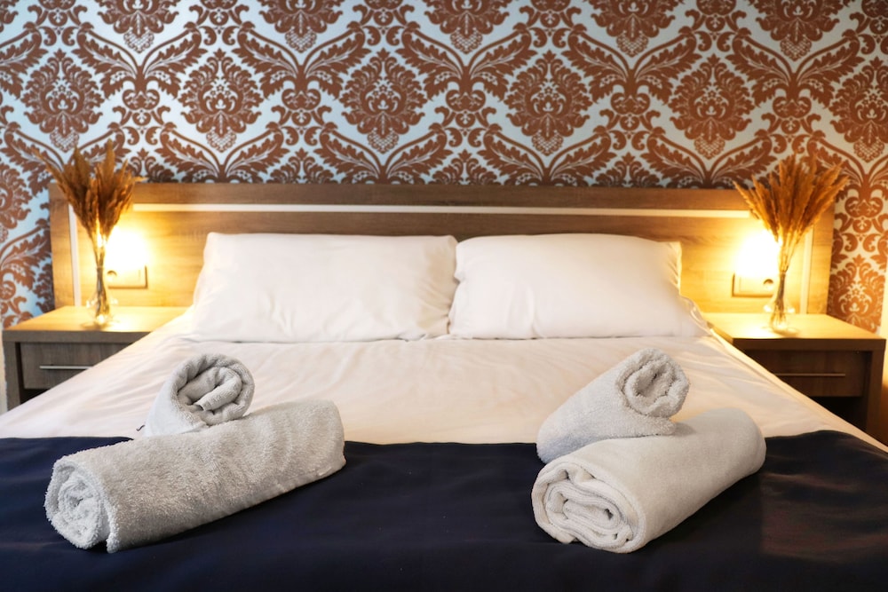Lothus Hotel — Hotel rooms in Wroclaw, Lower Silesia