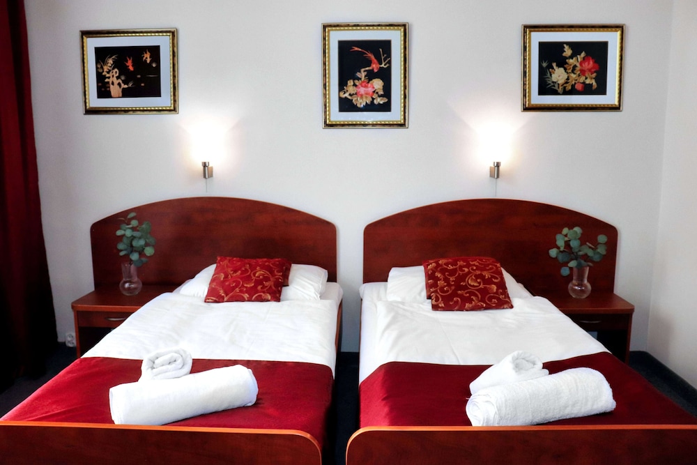 Lothus Hotel — Hotel rooms in Wroclaw, Lower Silesia