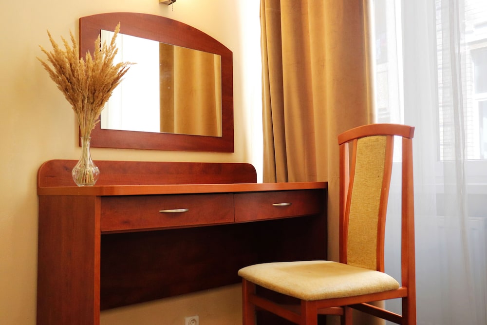 Lothus Hotel — Hotel rooms in Wroclaw, Lower Silesia