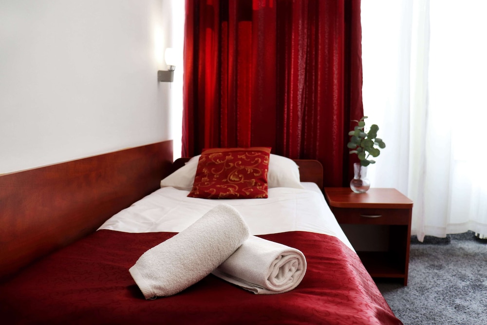 Lothus Hotel — Hotel rooms in Wroclaw, Lower Silesia
