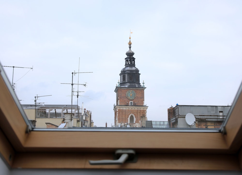 Gołębia 8 Residence — Hotel rooms in Krakow, Lesser Poland