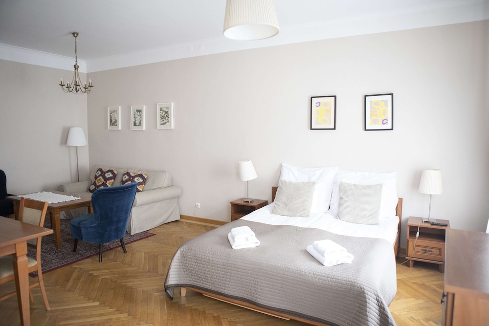 Gołębia 8 Residence — Hotel rooms in Krakow, Lesser Poland