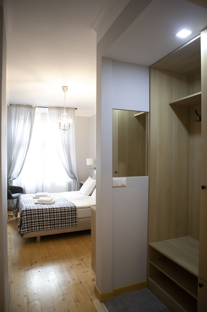 Gołębia 8 Residence — Hotel rooms in Krakow, Lesser Poland