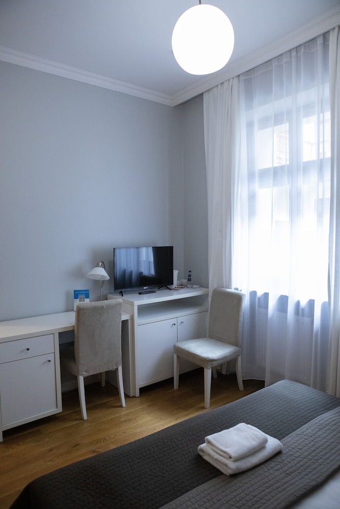 Gołębia 8 Residence — Hotel rooms in Krakow, Lesser Poland