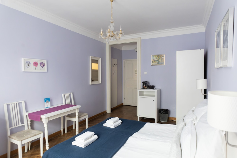 Gołębia 8 Residence — Hotel rooms in Krakow, Lesser Poland