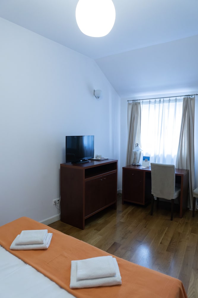 Gołębia 8 Residence — Hotel rooms in Krakow, Lesser Poland
