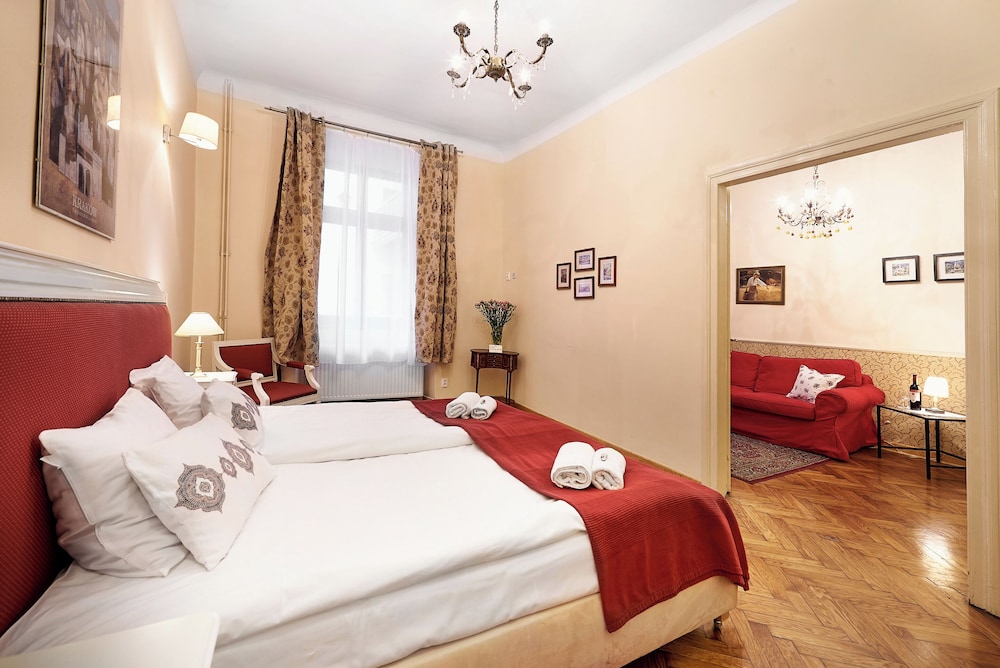 Gołębia 8 Residence — Hotel rooms in Krakow, Lesser Poland