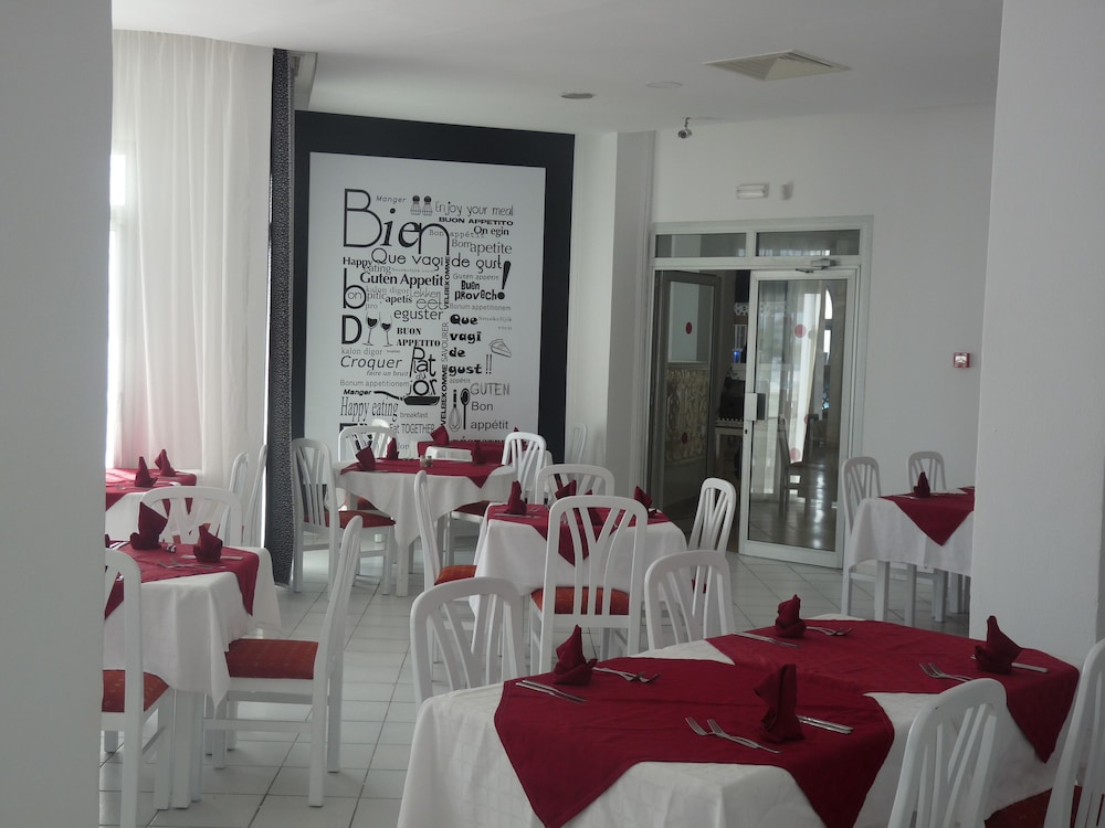 Hotel Neptunia Skanes — Restaurant & bars in Skanes inc. Monastir, Monastir