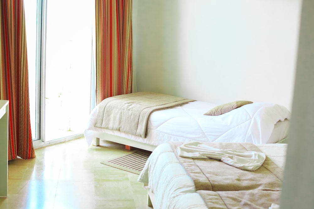 Hotel Neptunia Skanes — Hotel rooms in Skanes inc. Monastir, Monastir