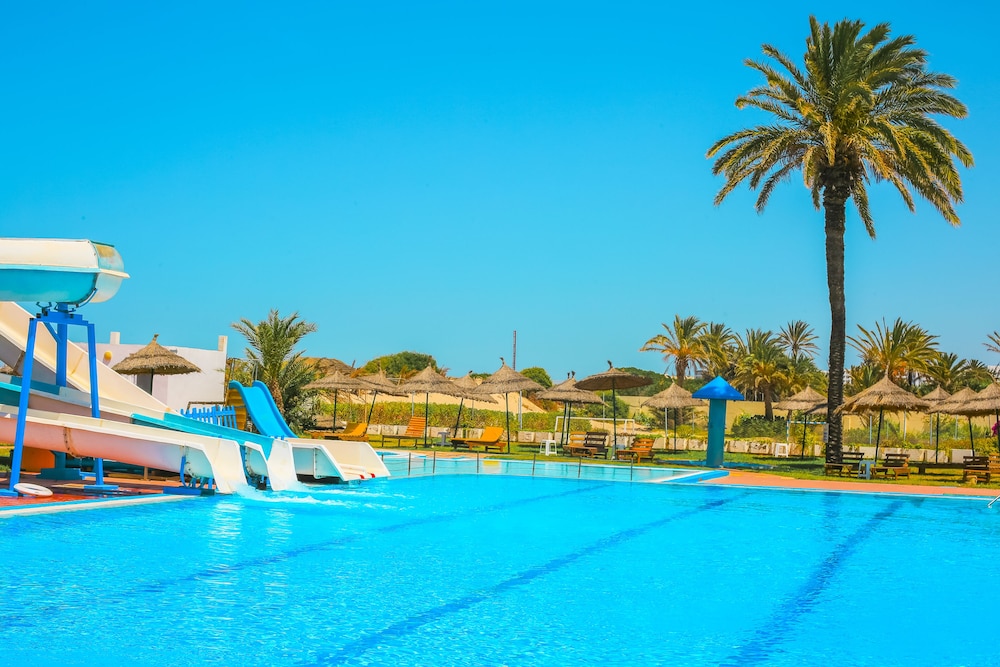 Hotel Neptunia Skanes — Swimming pool in Skanes inc. Monastir, Monastir
