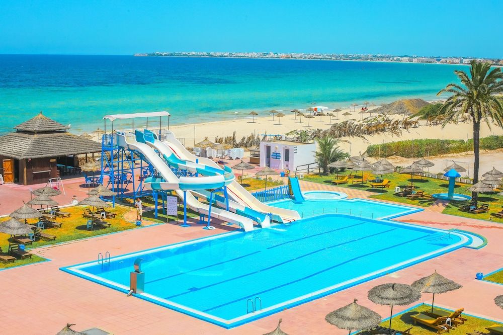 Hotel Neptunia Skanes image