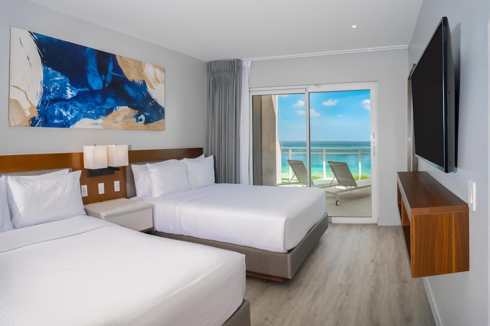 Embassy Suites By Hilton Aruba Beach Resort — Hotel rooms in Noord, Aruba