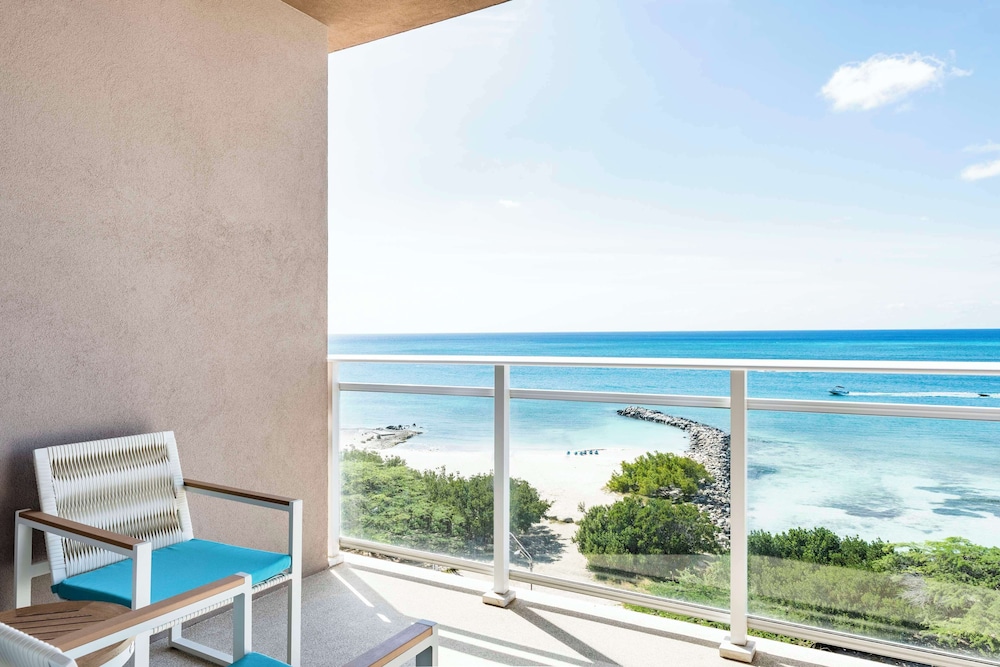 Embassy Suites By Hilton Aruba Beach Resort — Beach in Noord, Aruba