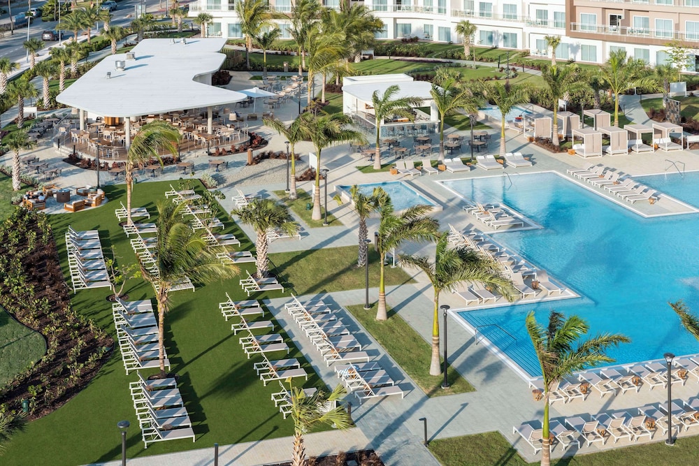Embassy Suites By Hilton Aruba Beach Resort — Beach in Noord, Aruba