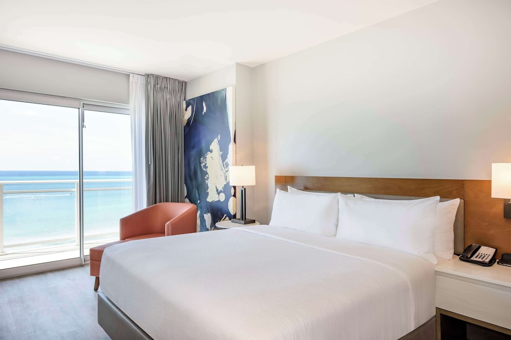 Embassy Suites By Hilton Aruba Beach Resort — Hotel rooms in Noord, Aruba
