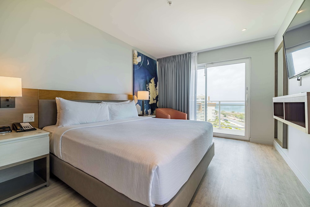 Embassy Suites By Hilton Aruba Beach Resort — Hotel rooms in Noord, Aruba
