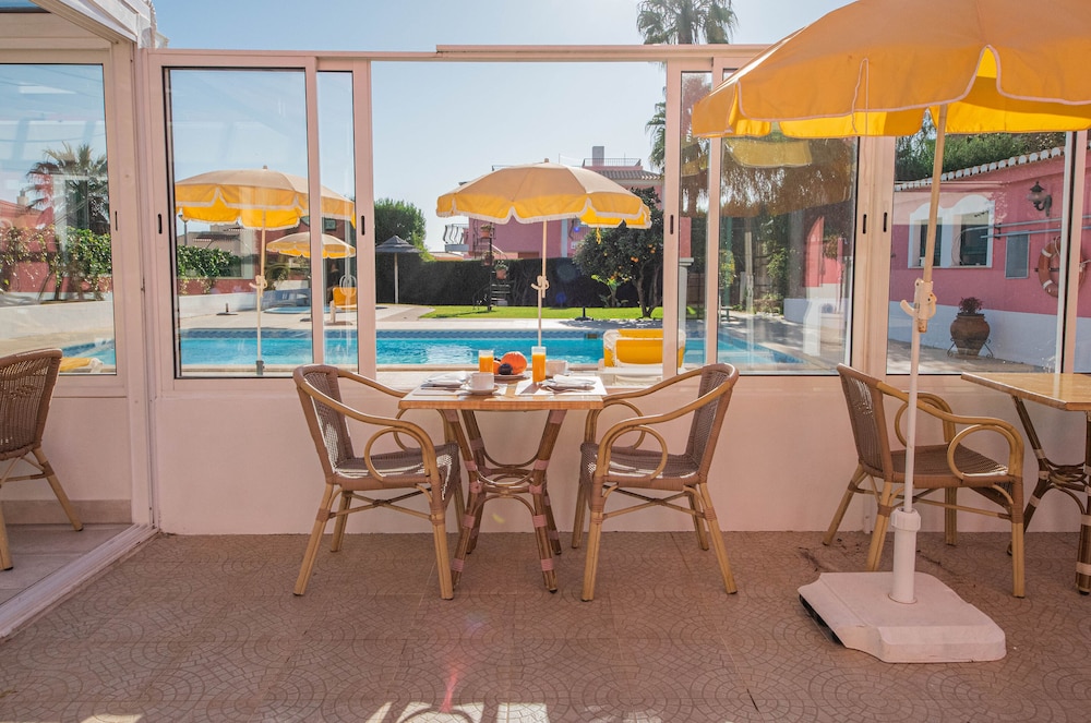 Solar de Mós — Swimming pool in Lagos, Faro