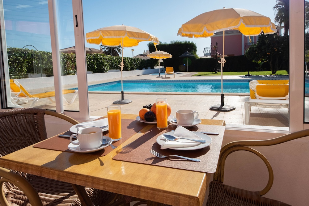 Solar de Mós — Swimming pool in Lagos, Faro