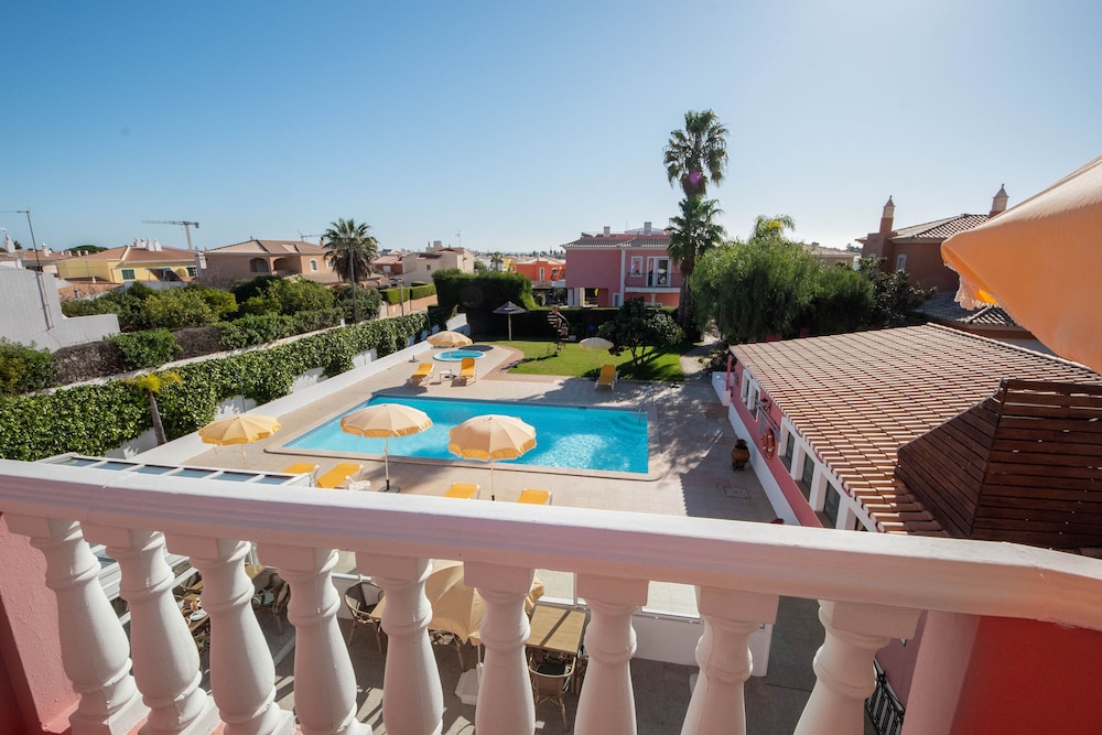 Solar de Mós — Swimming pool in Lagos, Faro
