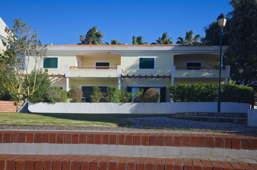 Cegonha Country Club — Hotel building in Vilamoura, Faro