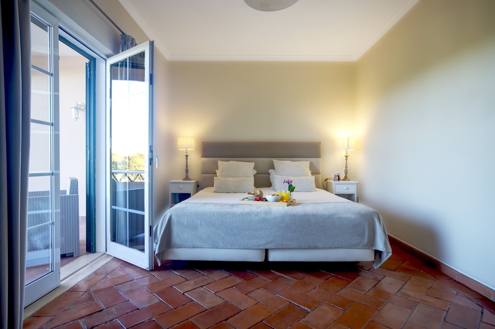 Cegonha Country Club — Hotel rooms in Vilamoura, Faro