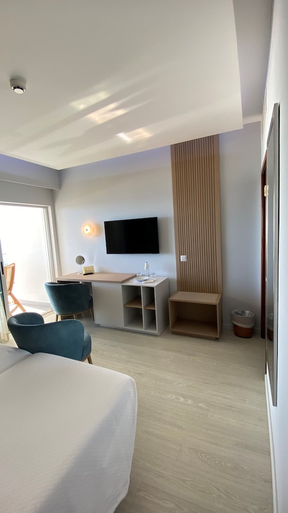 Hotel Alisios — Hotel rooms in Albufeira, Faro