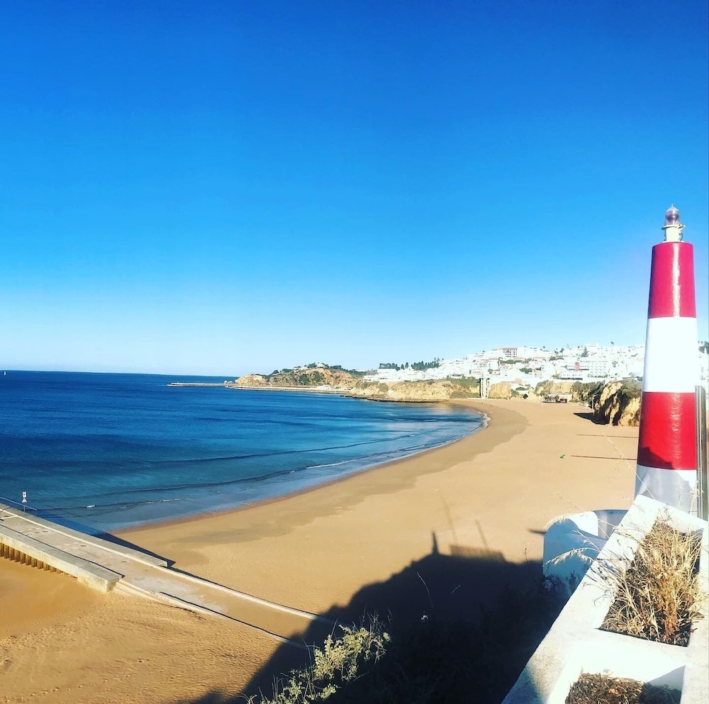 Hotel Alisios — Beach in Albufeira, Faro