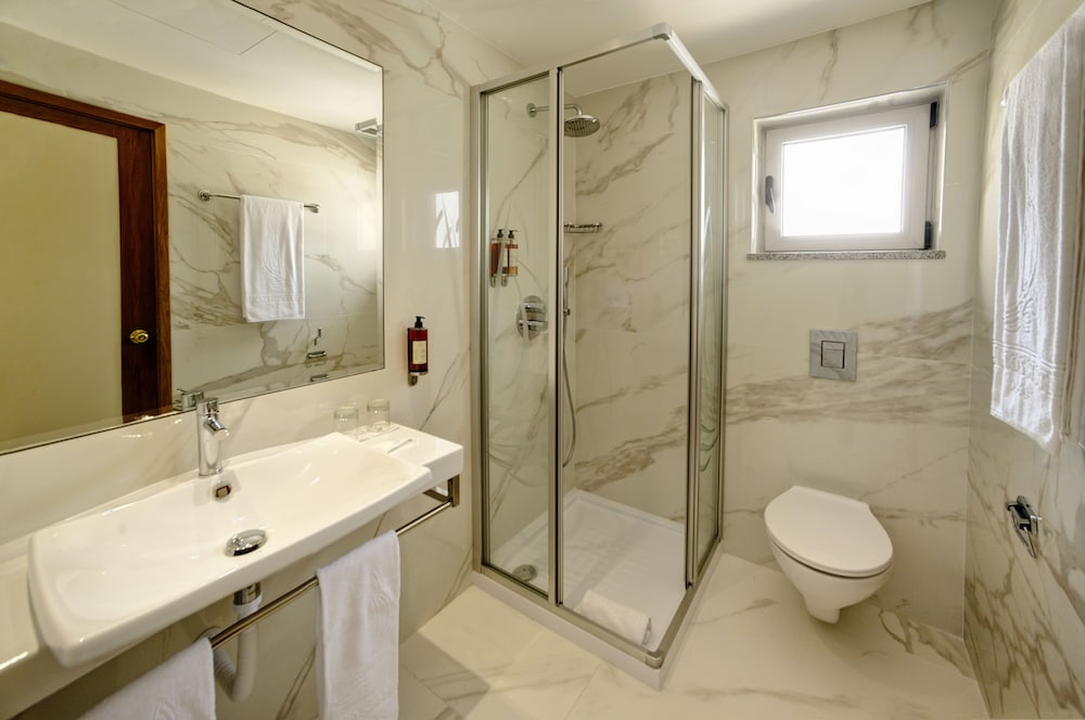 Hotel Alisios — Hotel rooms in Albufeira, Faro