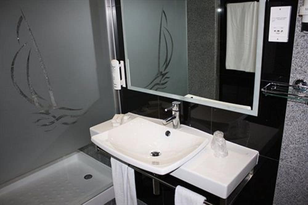Hotel Alisios — Hotel rooms in Albufeira, Faro