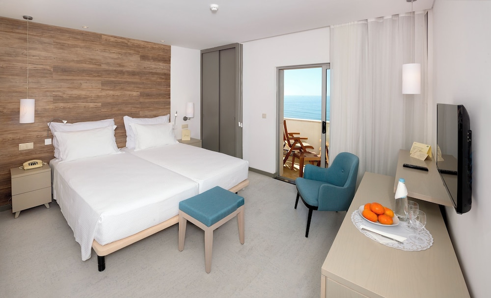 Hotel Alisios — Hotel rooms in Albufeira, Faro