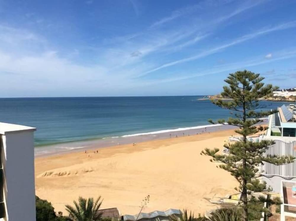 Hotel Alisios — Beach in Albufeira, Faro