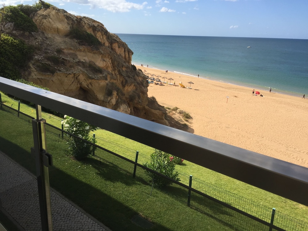 Hotel Alisios — Beach in Albufeira, Faro