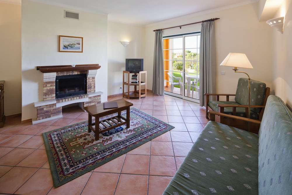 Colina da Lapa & Villas — Hotel rooms in Carvoeiro, Faro
