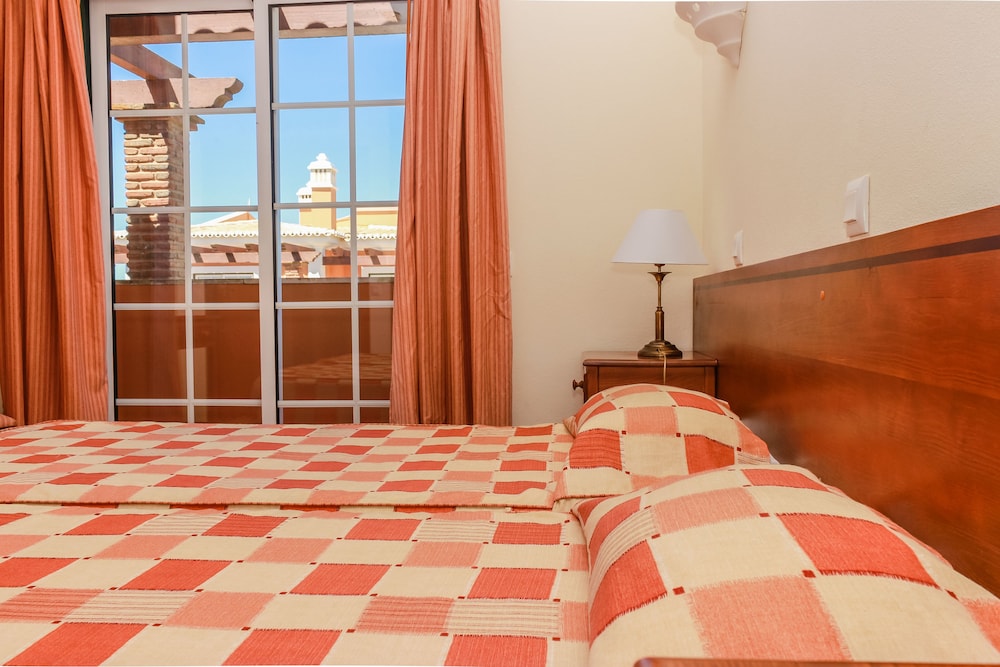 Colina da Lapa & Villas — Hotel rooms in Carvoeiro, Faro