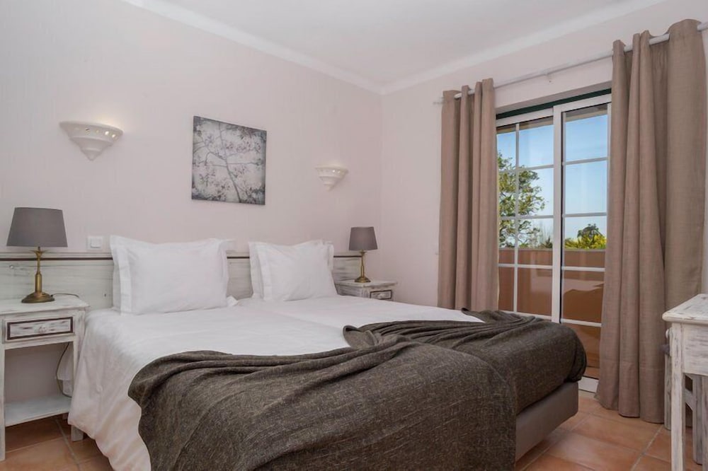 Colina da Lapa & Villas — Hotel rooms in Carvoeiro, Faro