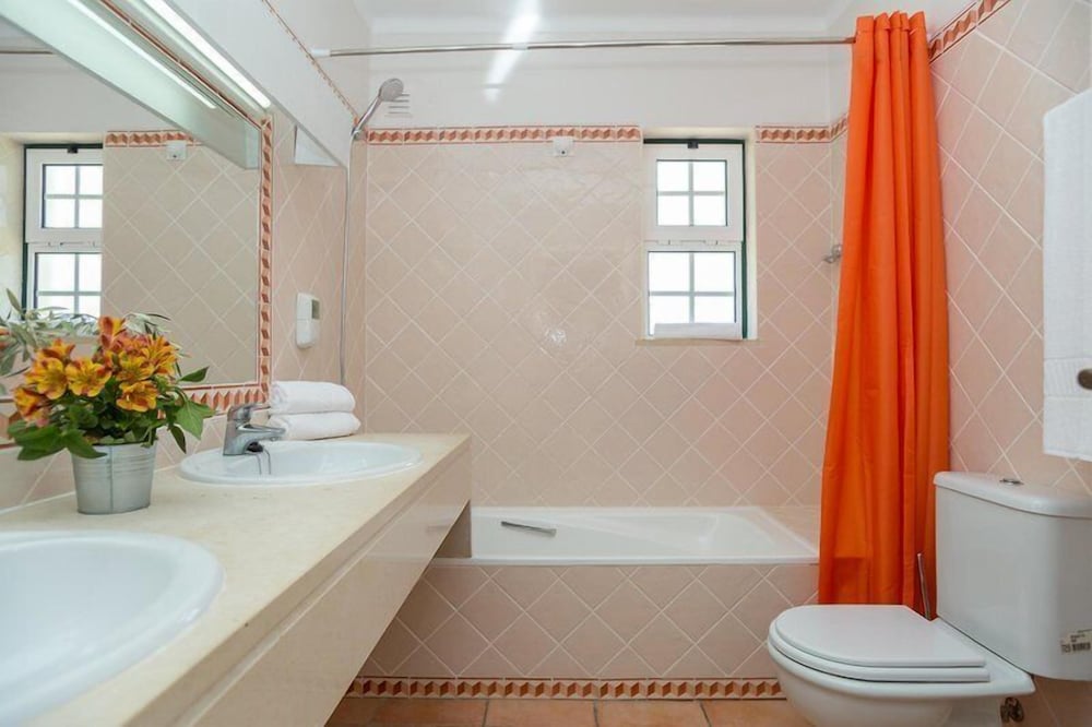 Colina da Lapa & Villas — Hotel rooms in Carvoeiro, Faro