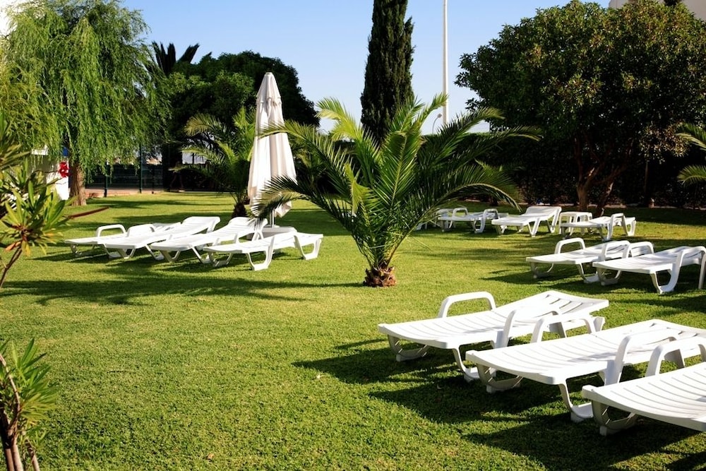 Apartamentos Turísticos Janelas do Mar — Sports & recreation in Albufeira, Faro