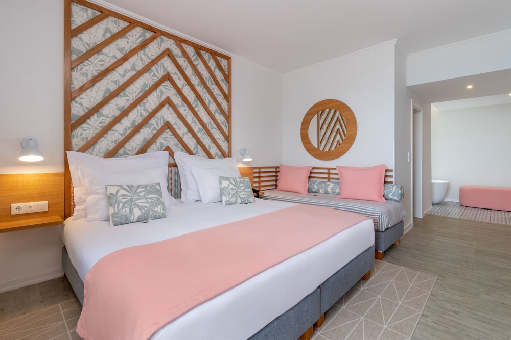 Aqua Natura Bay — Hotel rooms in Porto Moniz, Madeira